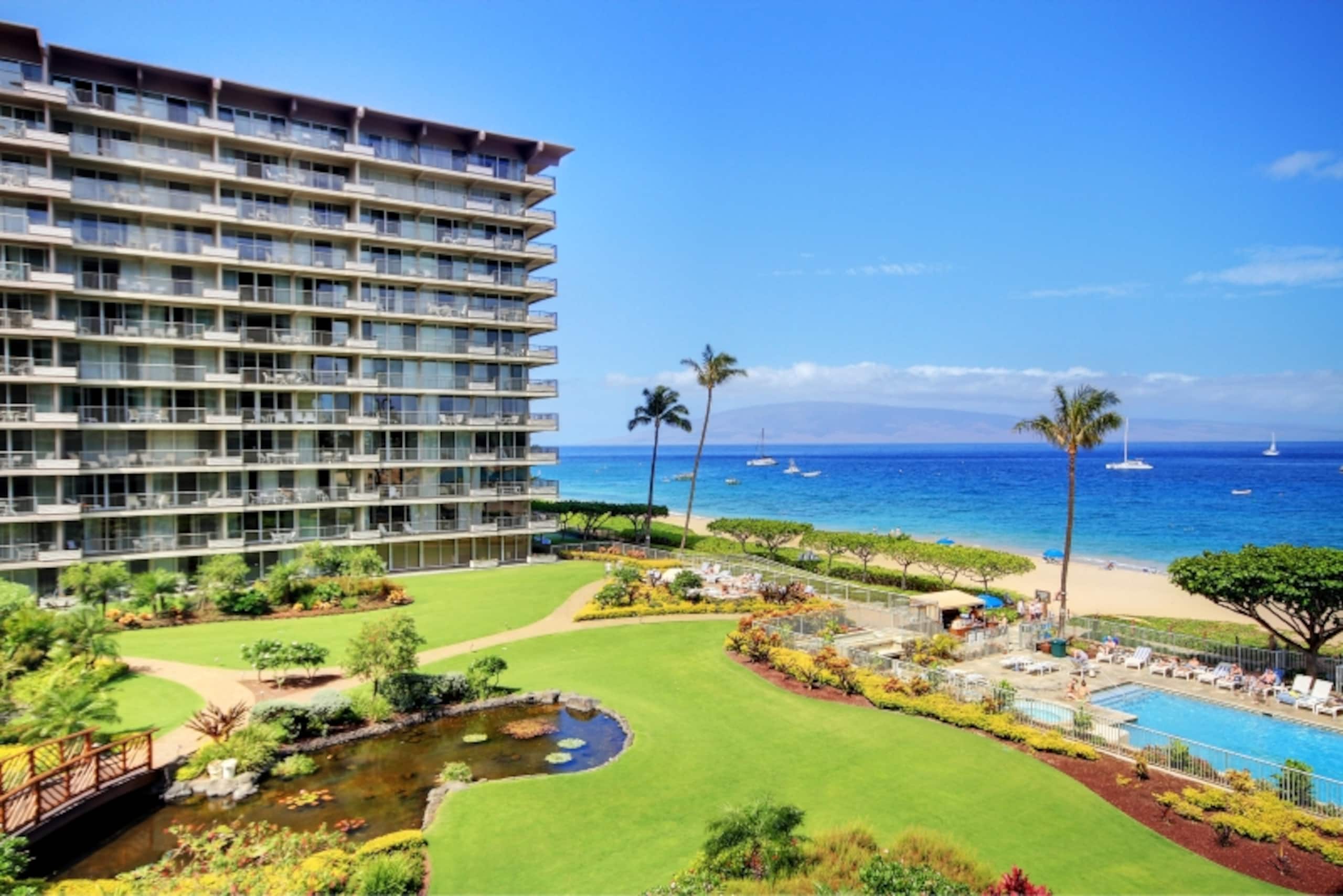 Condo in Lahaina · ★4.67 · 1 bedroom · 2 beds · 2 baths - Image 19