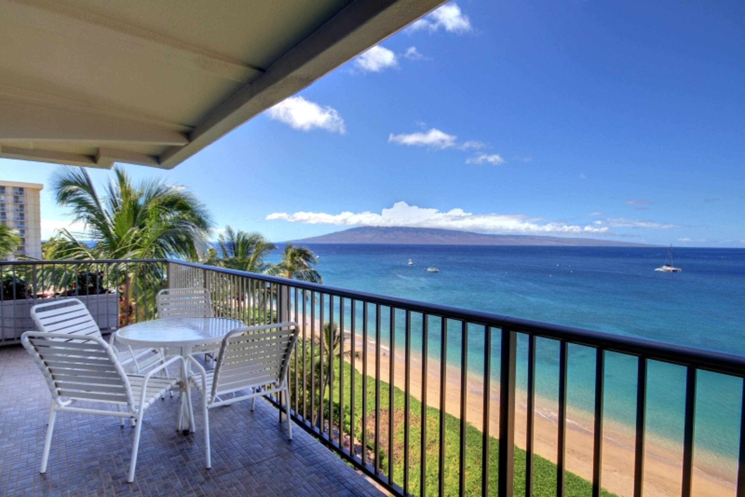 Condo in Lahaina · ★4.67 · 1 bedroom · 2 beds · 2 baths - Image 1