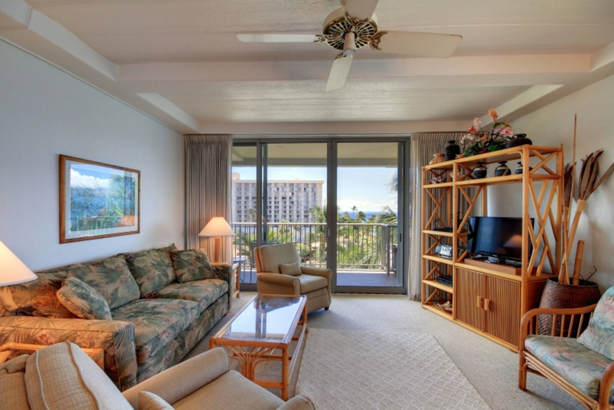 Condo in Lahaina · ★4.67 · 1 bedroom · 2 beds · 2 baths - Image 9