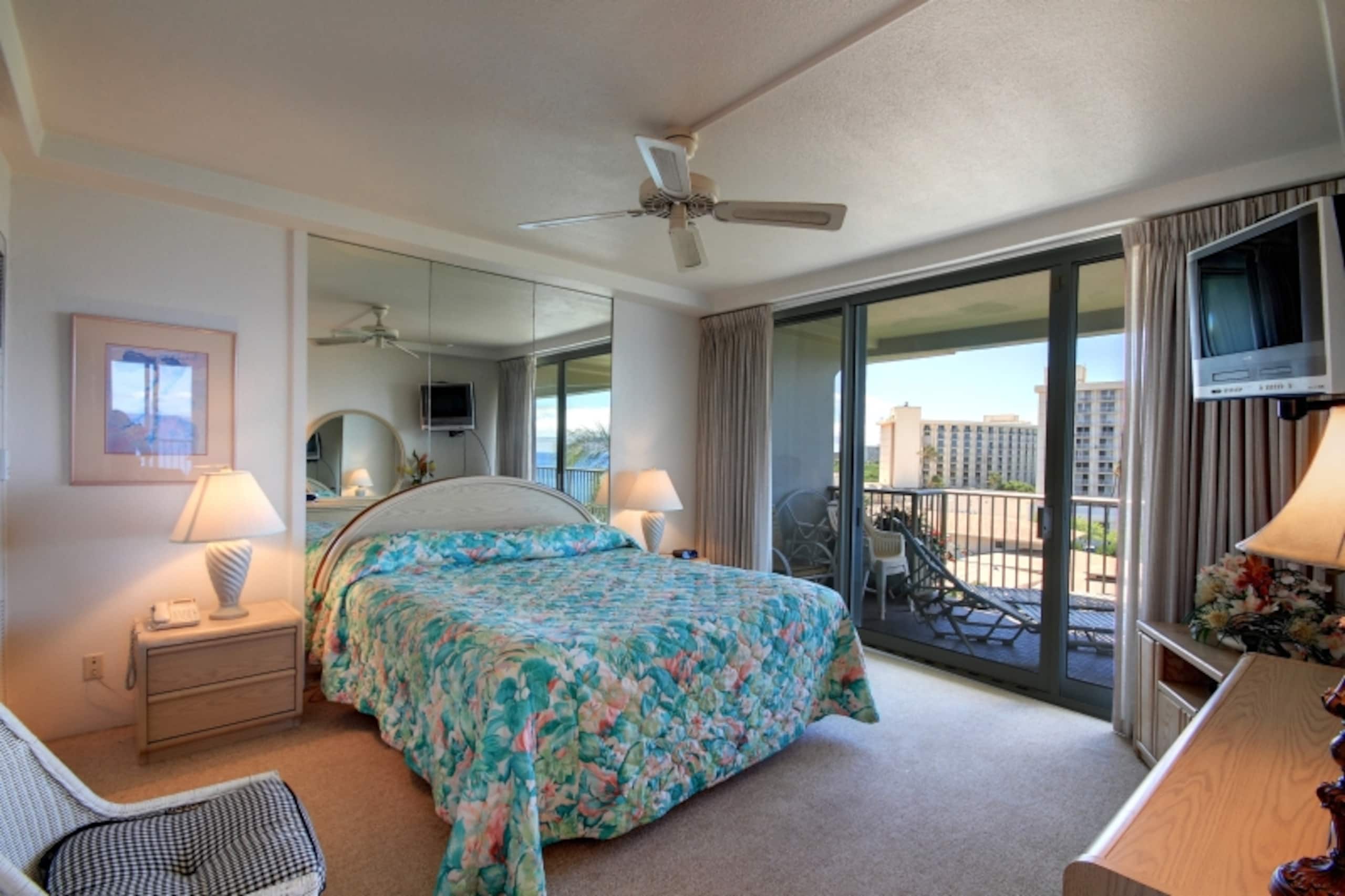 Condo in Lahaina · ★4.67 · 1 bedroom · 2 beds · 2 baths - Image 17