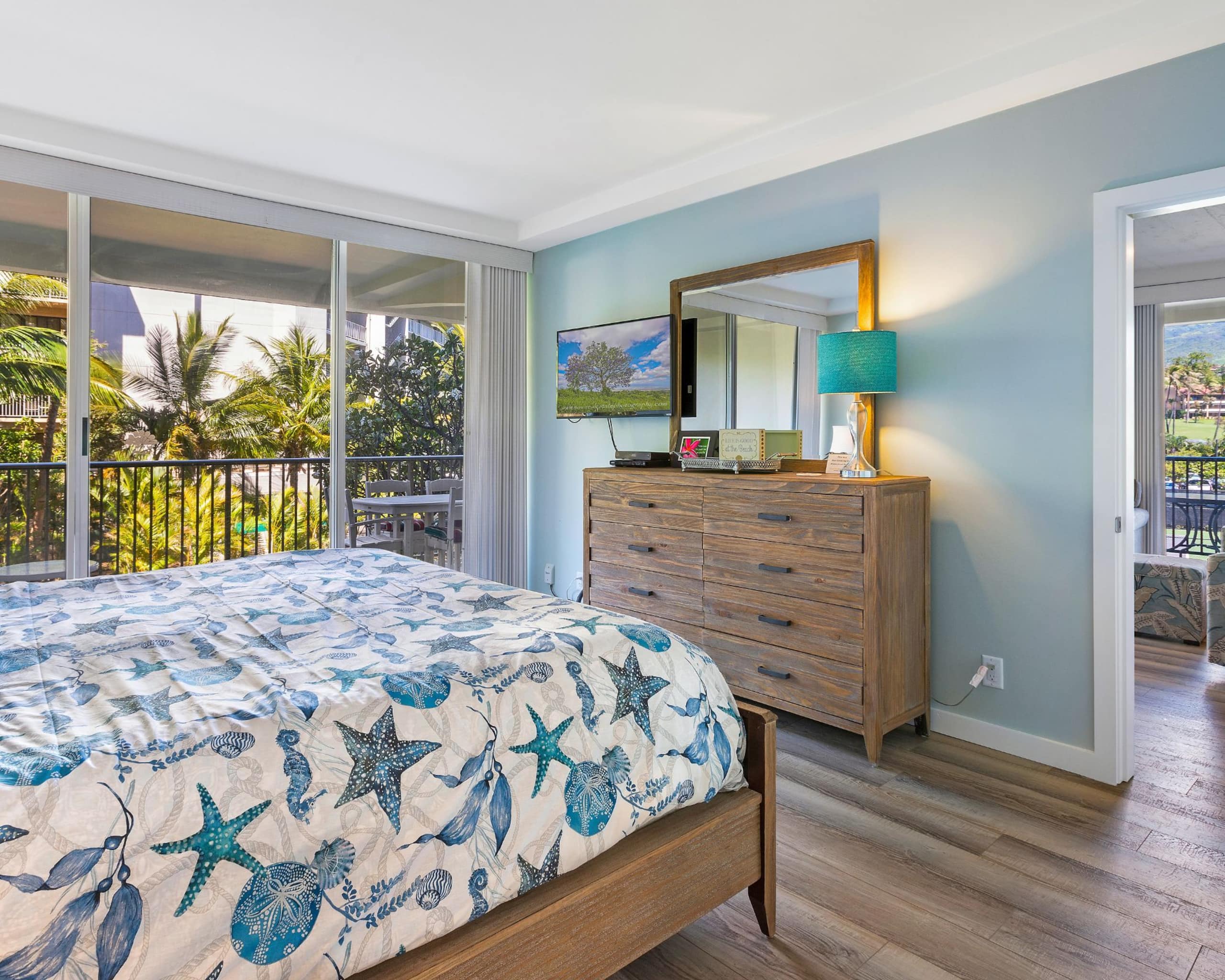 Condo in Lahaina · ★4.57 · 1 bedroom · 2 beds · 2 baths - Image 11