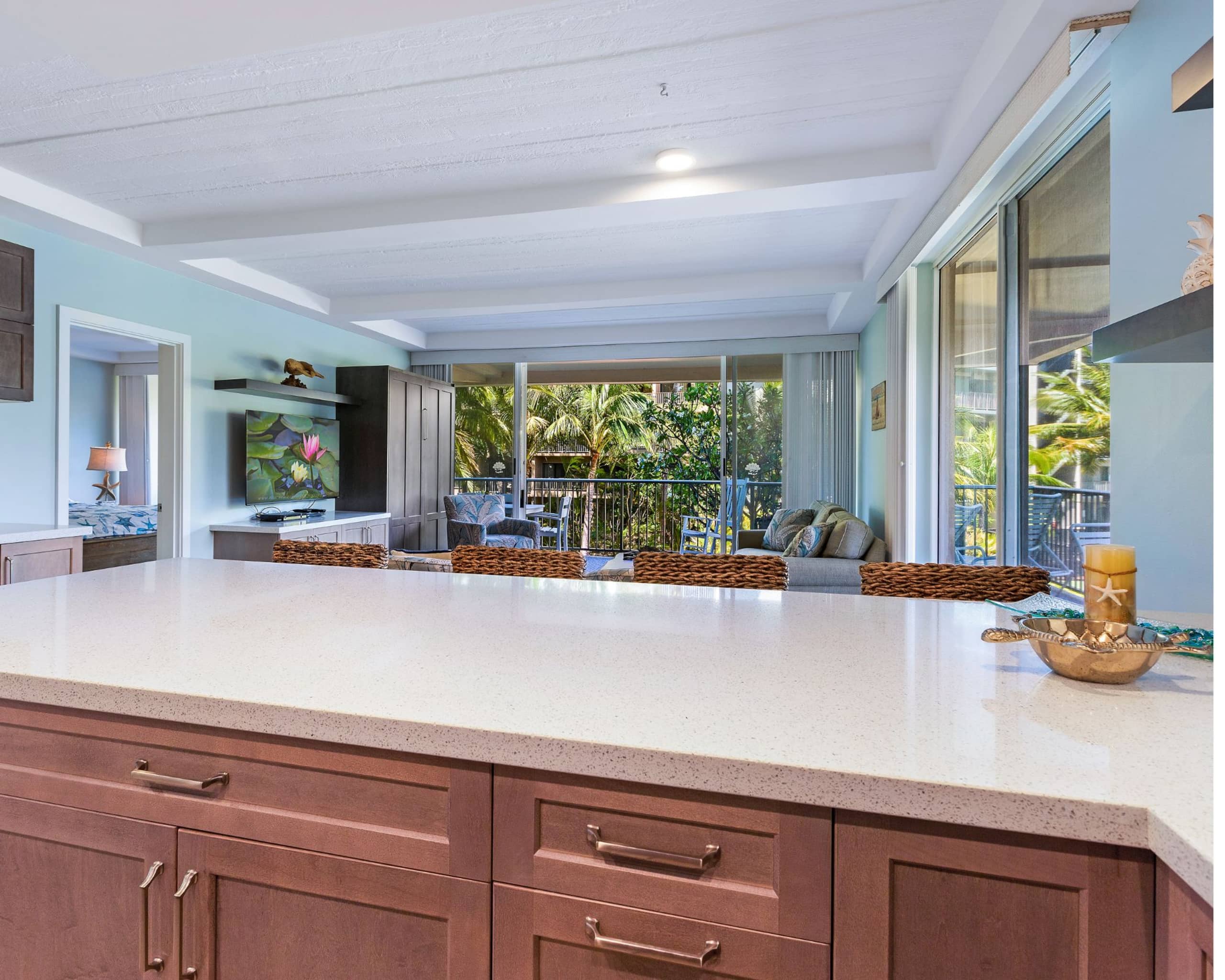 Condo in Lahaina · ★4.57 · 1 bedroom · 2 beds · 2 baths - Image 8