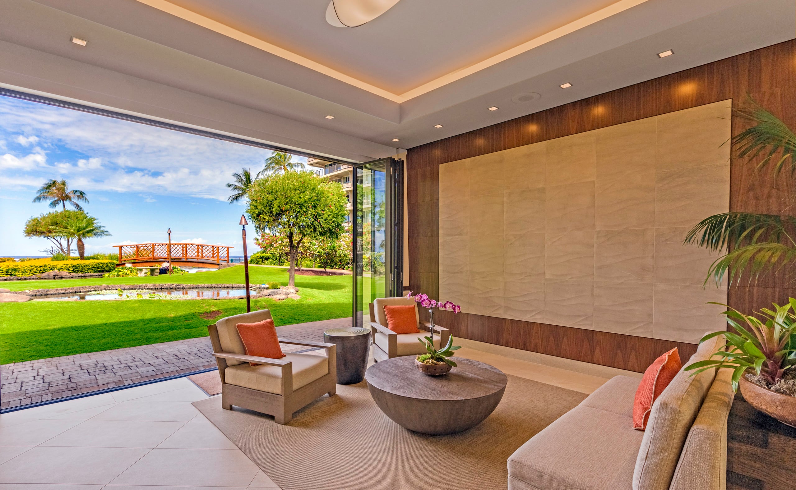 Condo in Lahaina · ★4.57 · 1 bedroom · 2 beds · 2 baths - Image 22