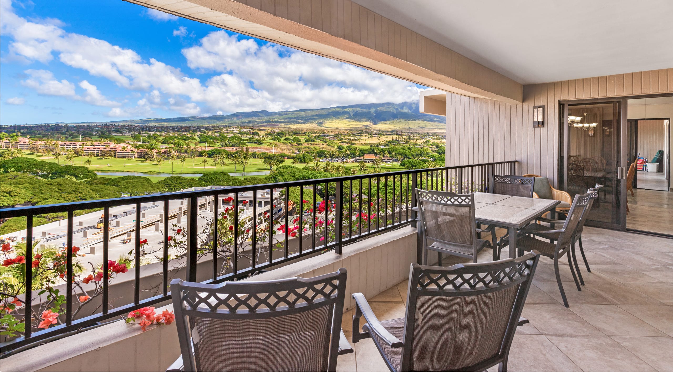 Condo in Lahaina · ★4.93 · 2 bedrooms · 3 beds · 2 baths - Image 1