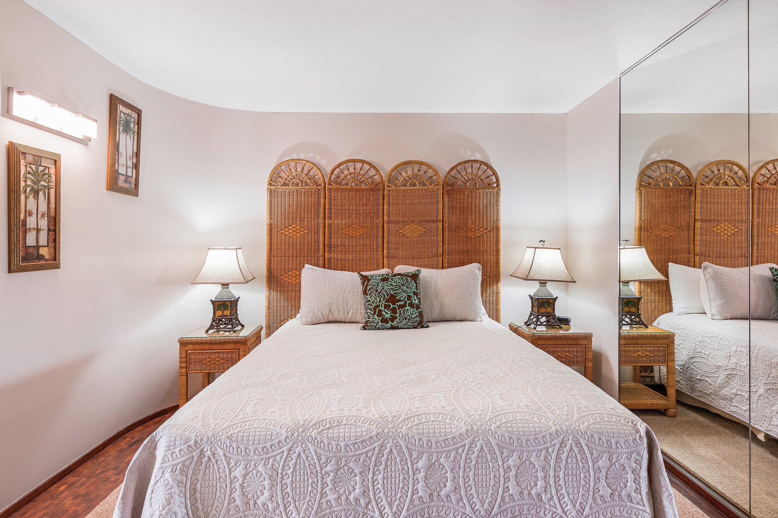 Condo in Lahaina · ★4.93 · 2 bedrooms · 3 beds · 2 baths - Image 13