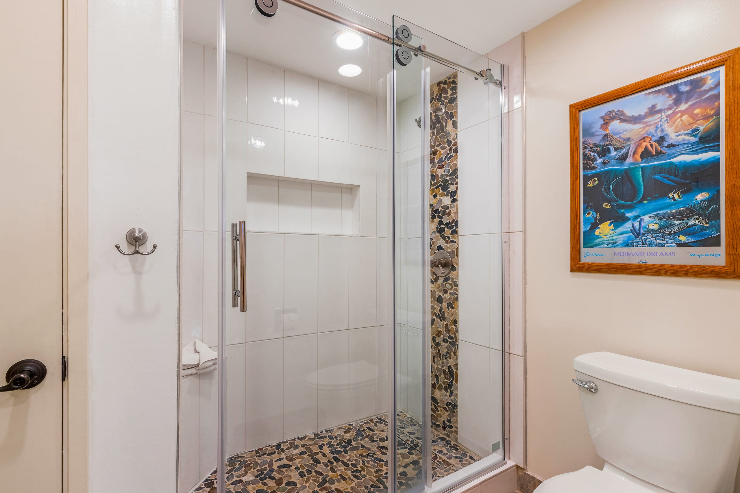 Condo in Lahaina · ★4.93 · 2 bedrooms · 3 beds · 2 baths - Image 17