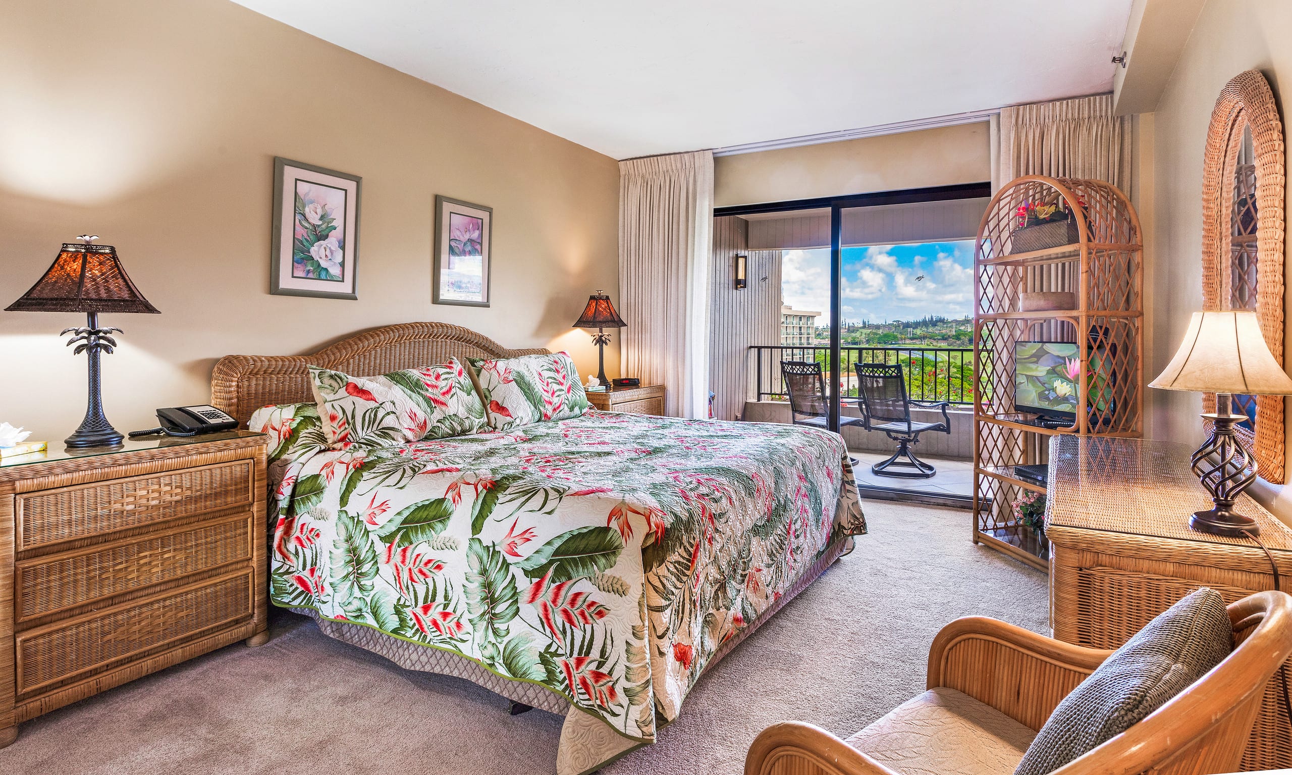 Condo in Lahaina · ★4.93 · 2 bedrooms · 3 beds · 2 baths - Image 19