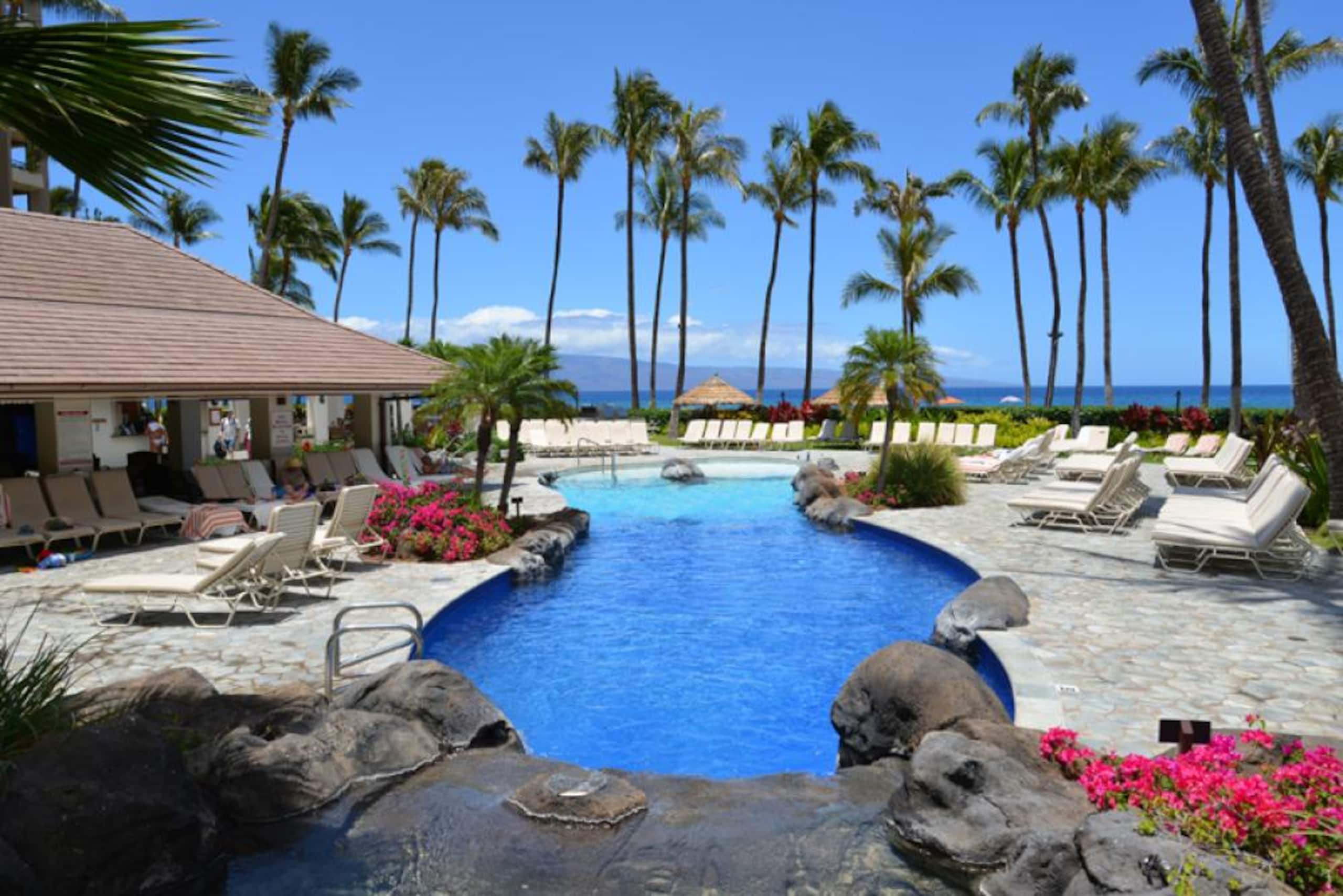 Condo in Lahaina · ★4.93 · 2 bedrooms · 3 beds · 2 baths - Image 31