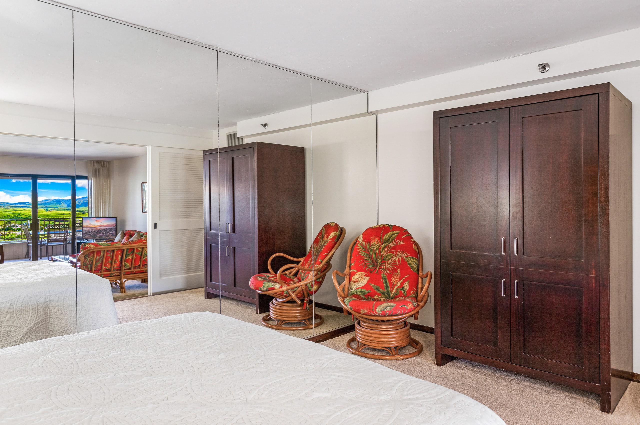 Condo in Lahaina · ★4.93 · 2 bedrooms · 3 beds · 2 baths - Image 12
