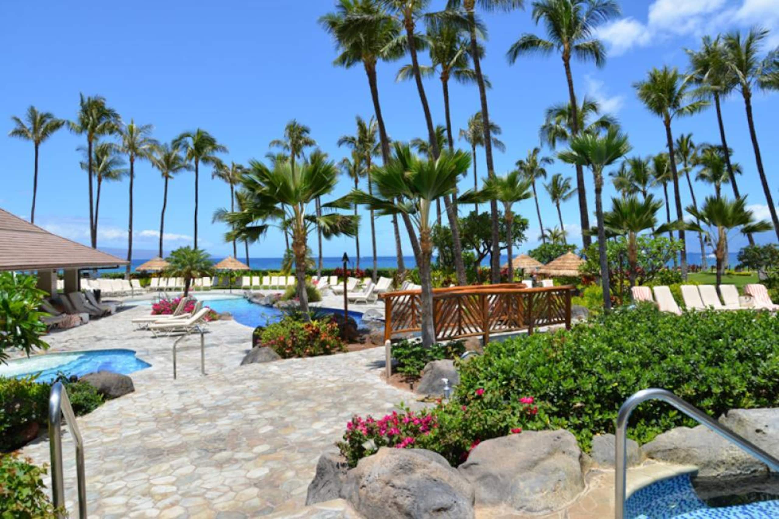Condo in Lahaina · ★4.93 · 2 bedrooms · 3 beds · 2 baths - Image 33