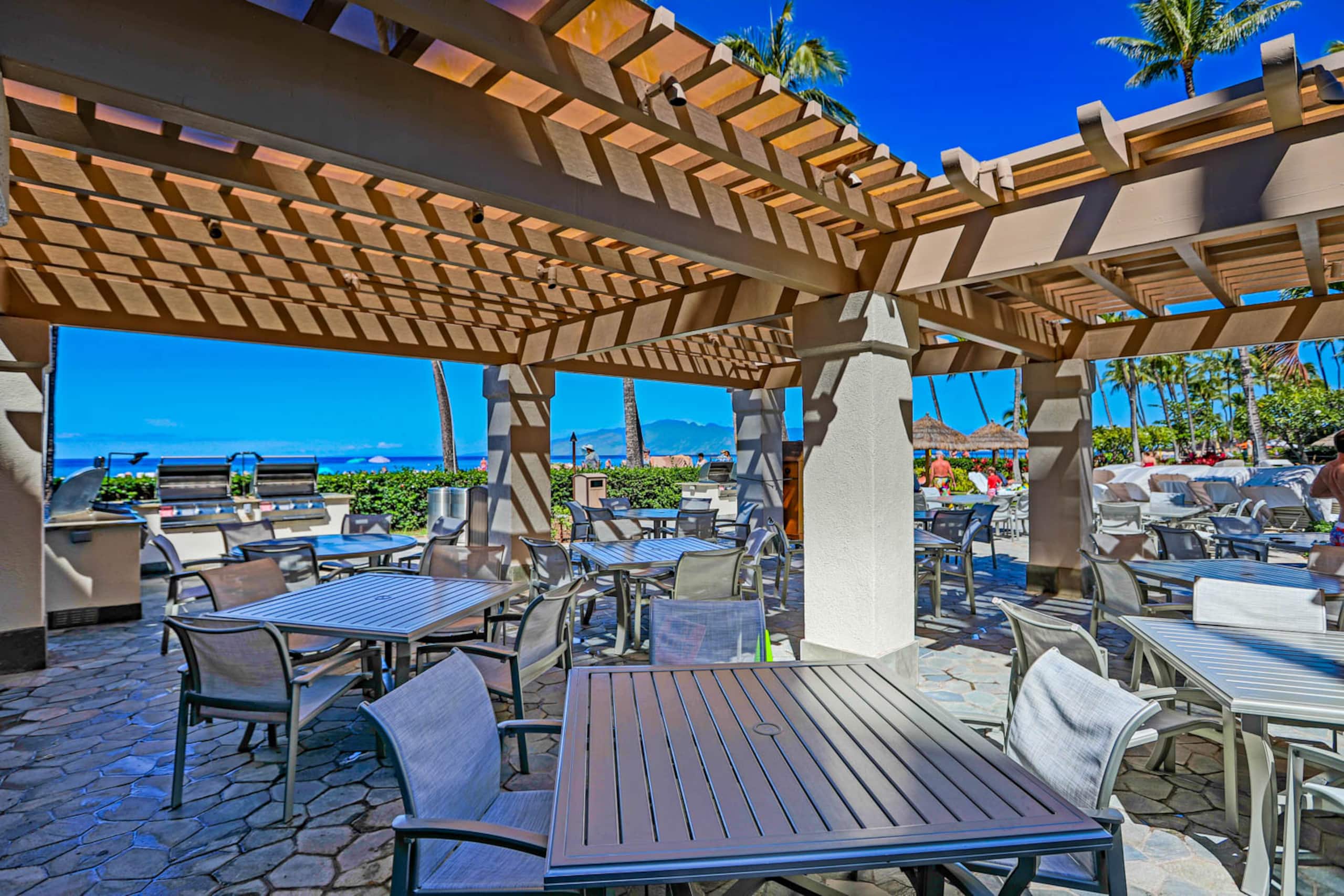 Condo in Lahaina · ★4.93 · 2 bedrooms · 3 beds · 2 baths - Image 28