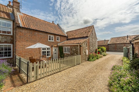 Sexton's Yard Cottage