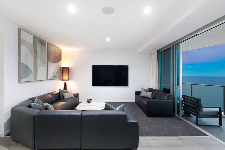 Hiltons Ocean Crown 49 - Surfers Paradise