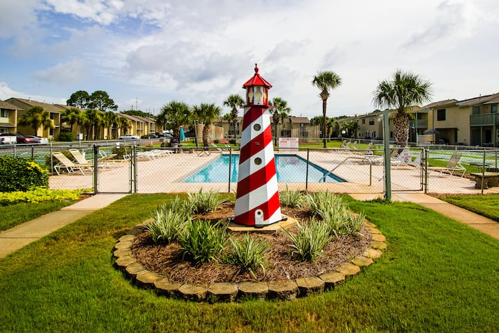2br Dog Friendly | Pool | Hot Tub | Balcony - Panama City Beach, FL