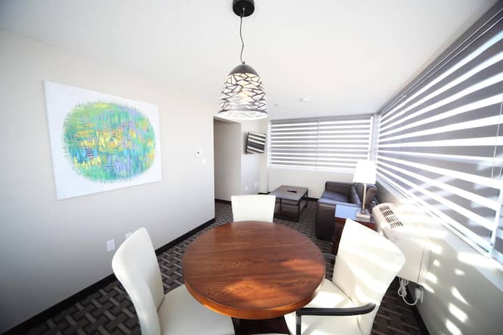 Wyndham Yeg | Exec Junior King | Energy Hub - Leduc