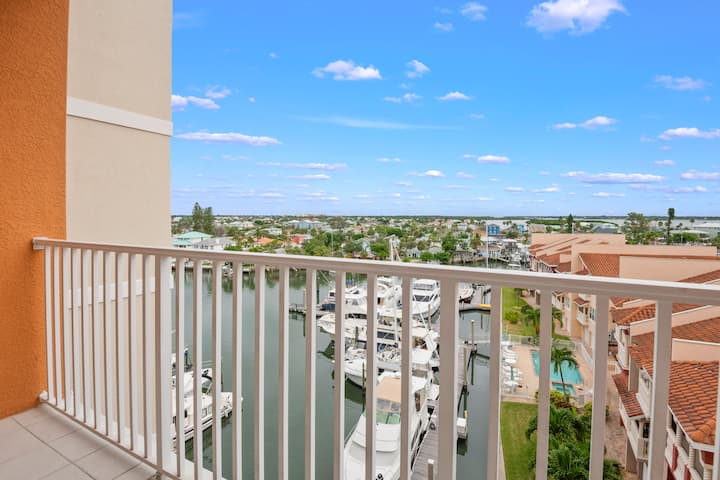 Madeira Bay 1601 - Spacious Escape By The Shore - St. Pete Beach, FL