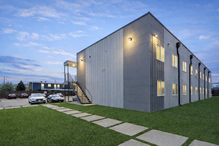 2br Chic Loft • Katy Trail & Knox/henderson - Dallas, TX
