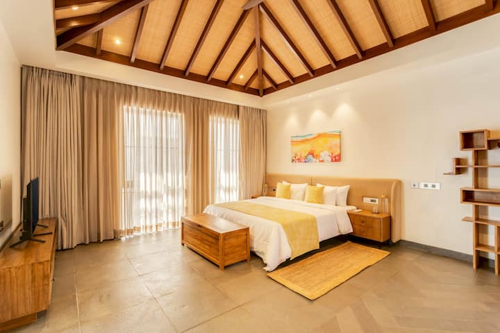 Bedroom 1 image 2