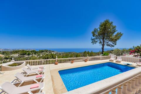 Villa for rent in Benissa, Garrofer