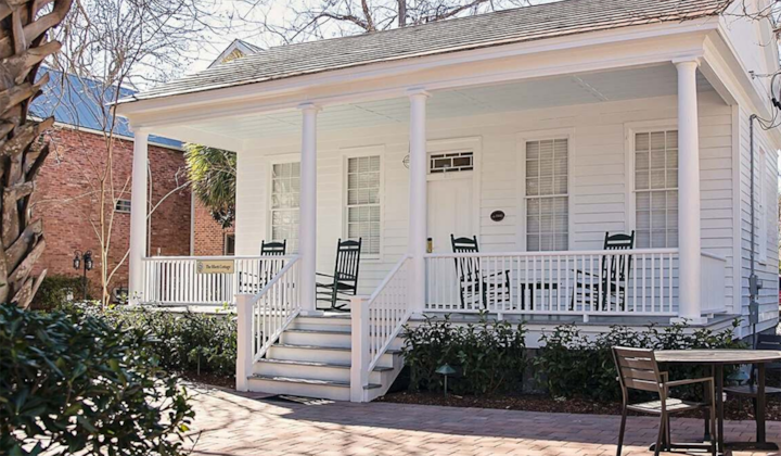 Steps To Waterfront Park + Free Breakfast & Bikes - Beaufort, SC