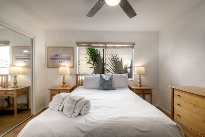 90 Walk Score L Private Patio | Steps To Beach - Carlsbad, CA