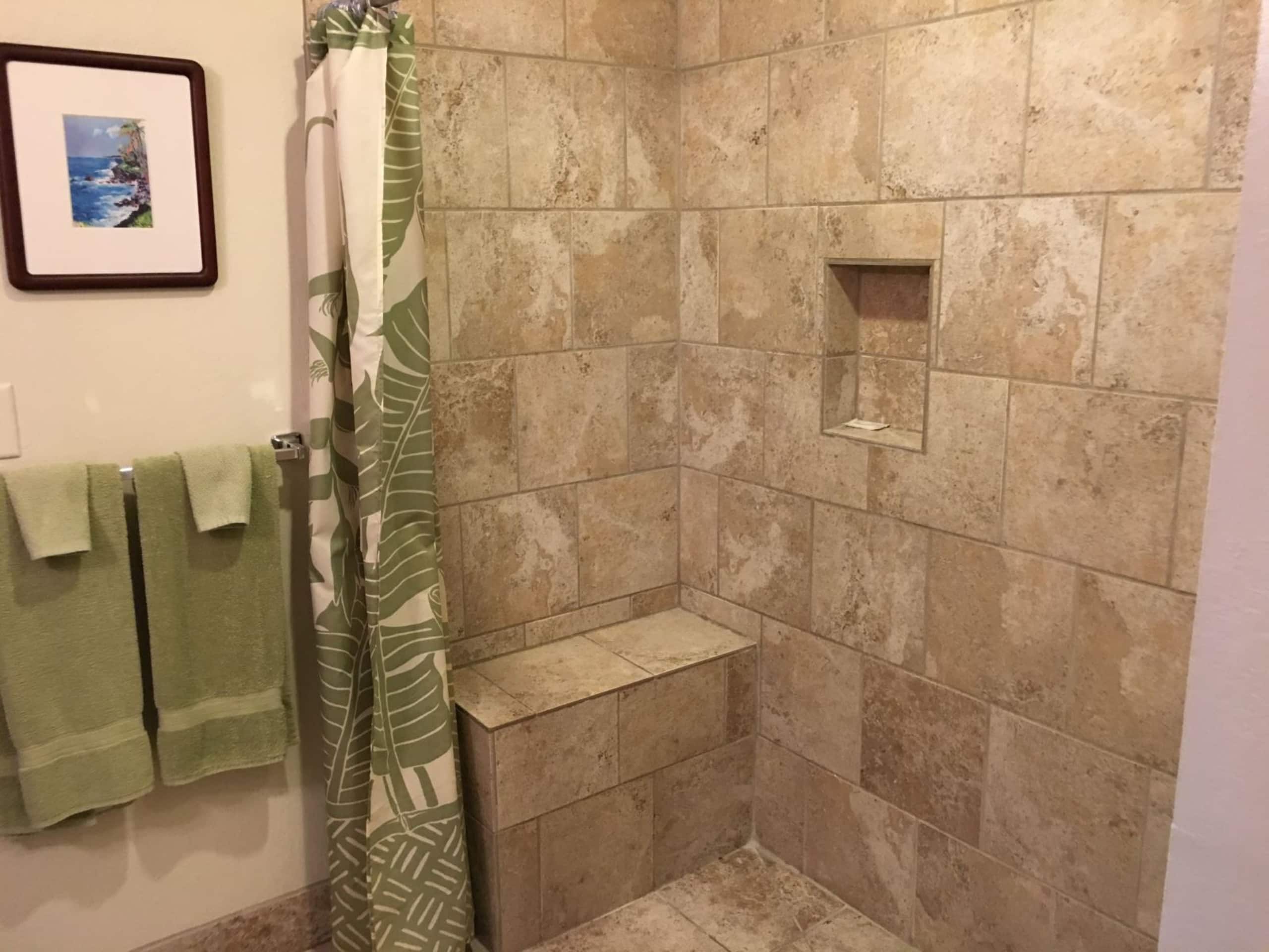 Condo in Pahala · ★4.57 · 1 bedroom · 2 beds · 1 shared bath - Image 6