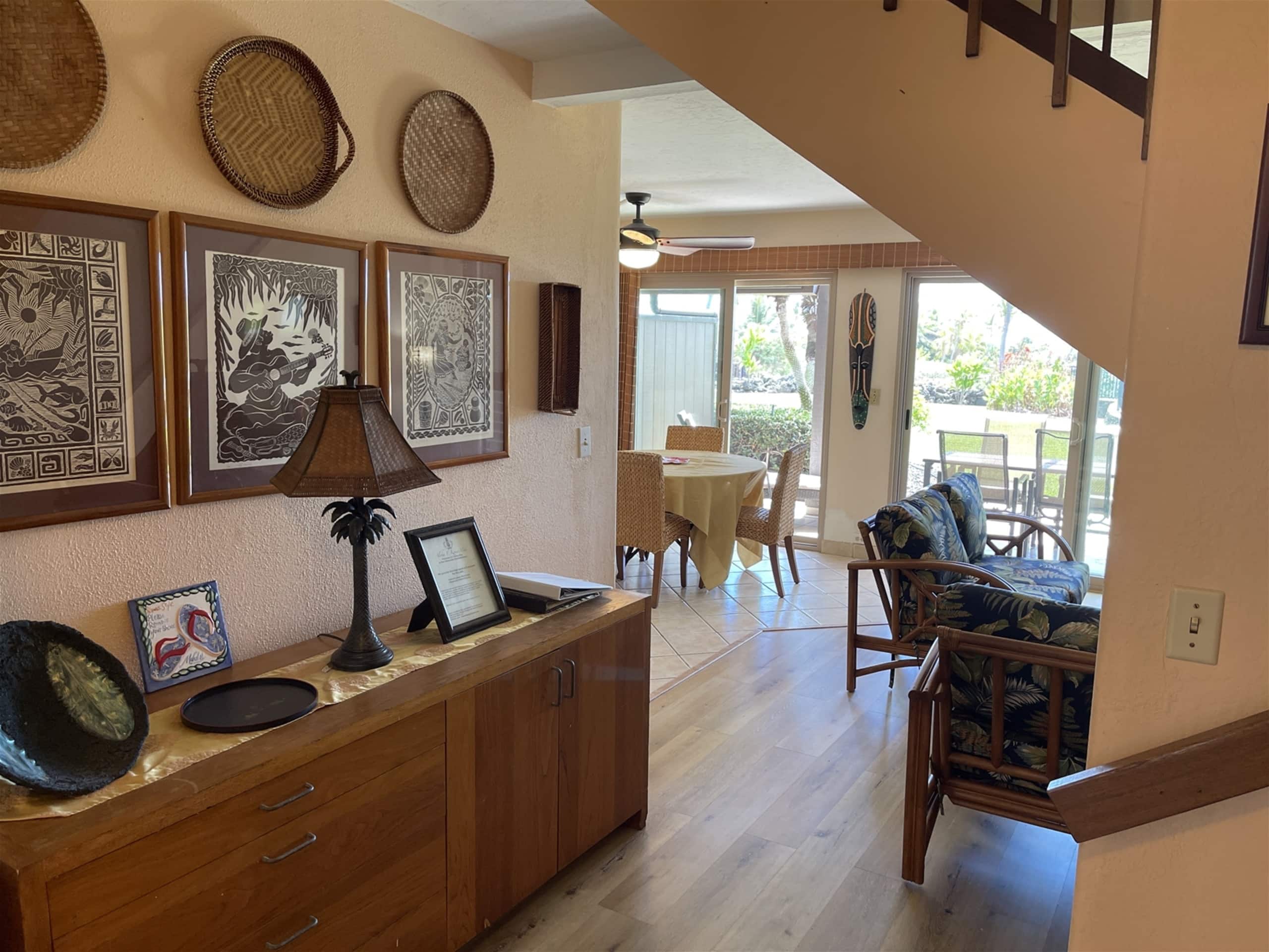 16 2 bed/2 bath Two Story Condo with Stunning Oce - Photo 17