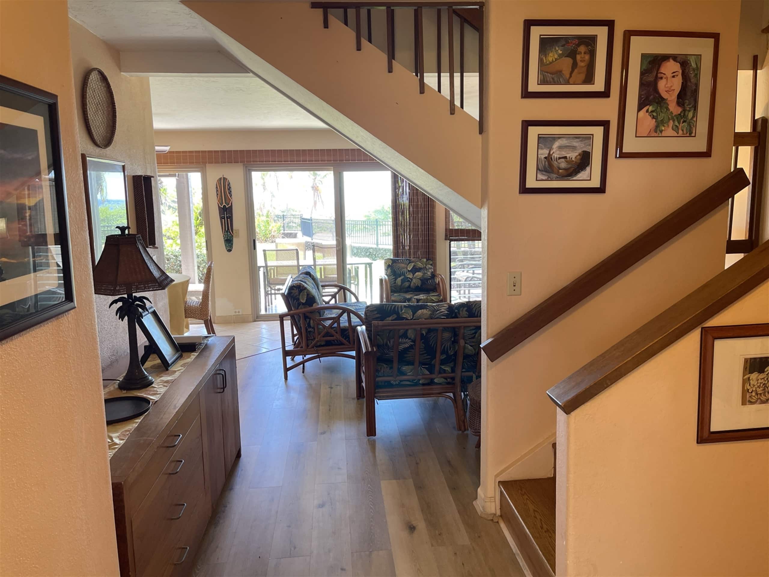 16 2 bed/2 bath Two Story Condo with Stunning Oce - Photo 5