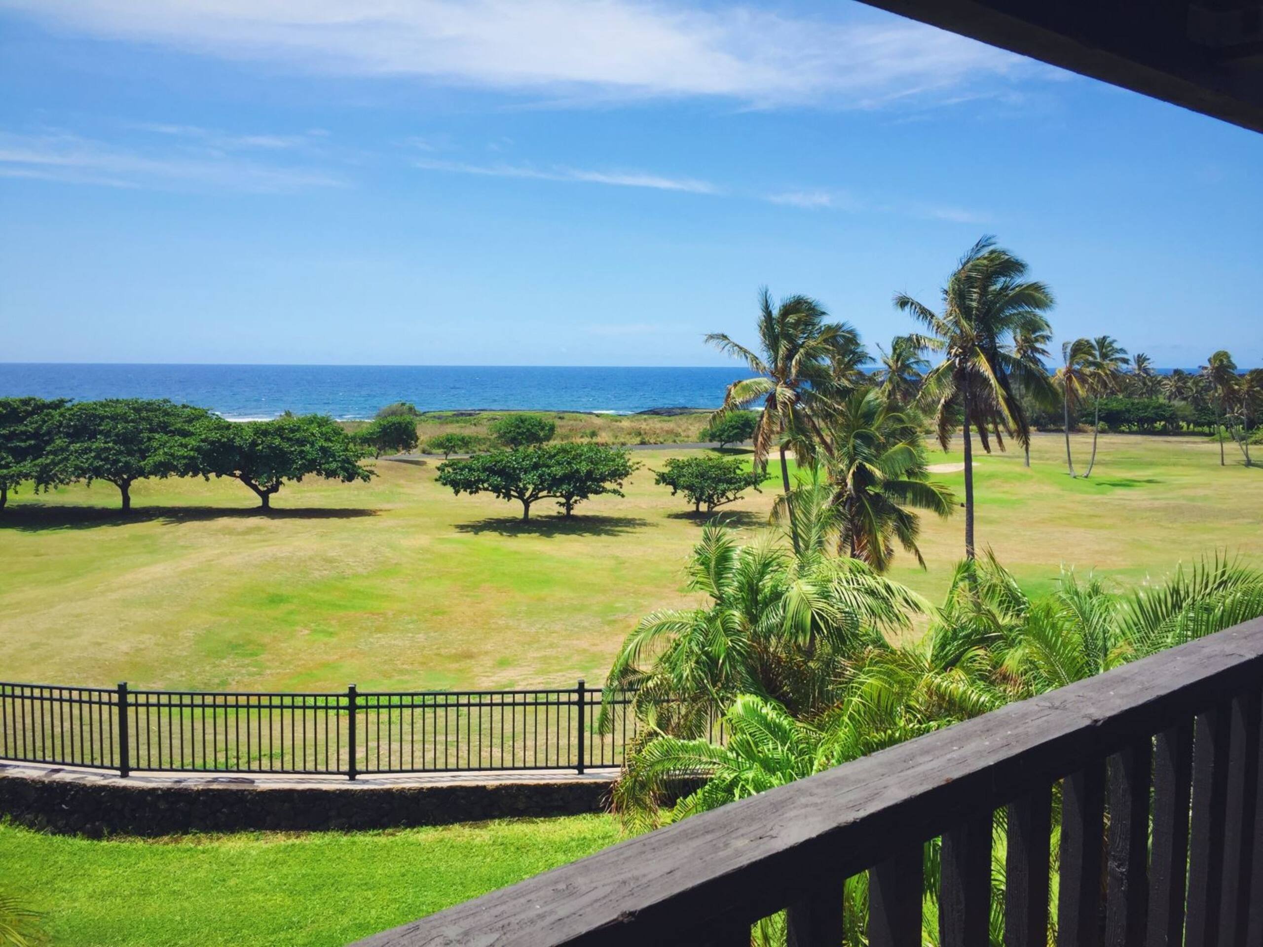 16 2 bed/2 bath Two Story Condo with Stunning Oce - Photo 26