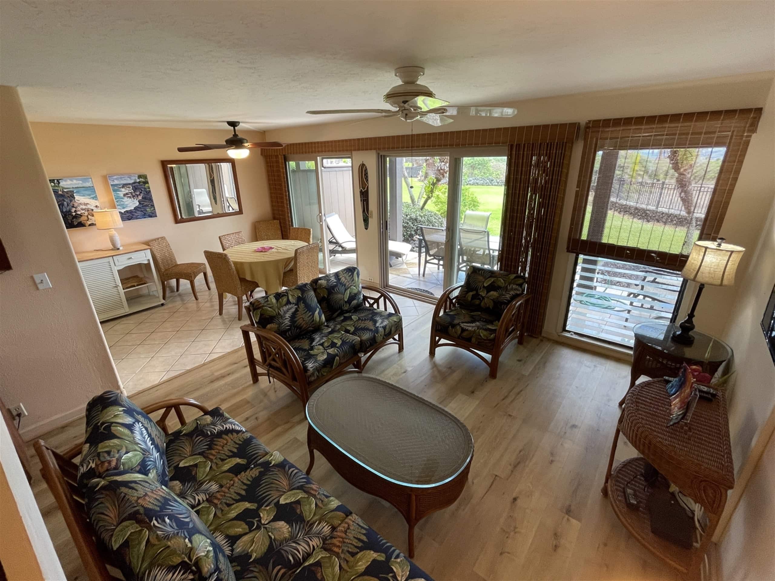 16 2 bed/2 bath Two Story Condo with Stunning Oce - Photo 3