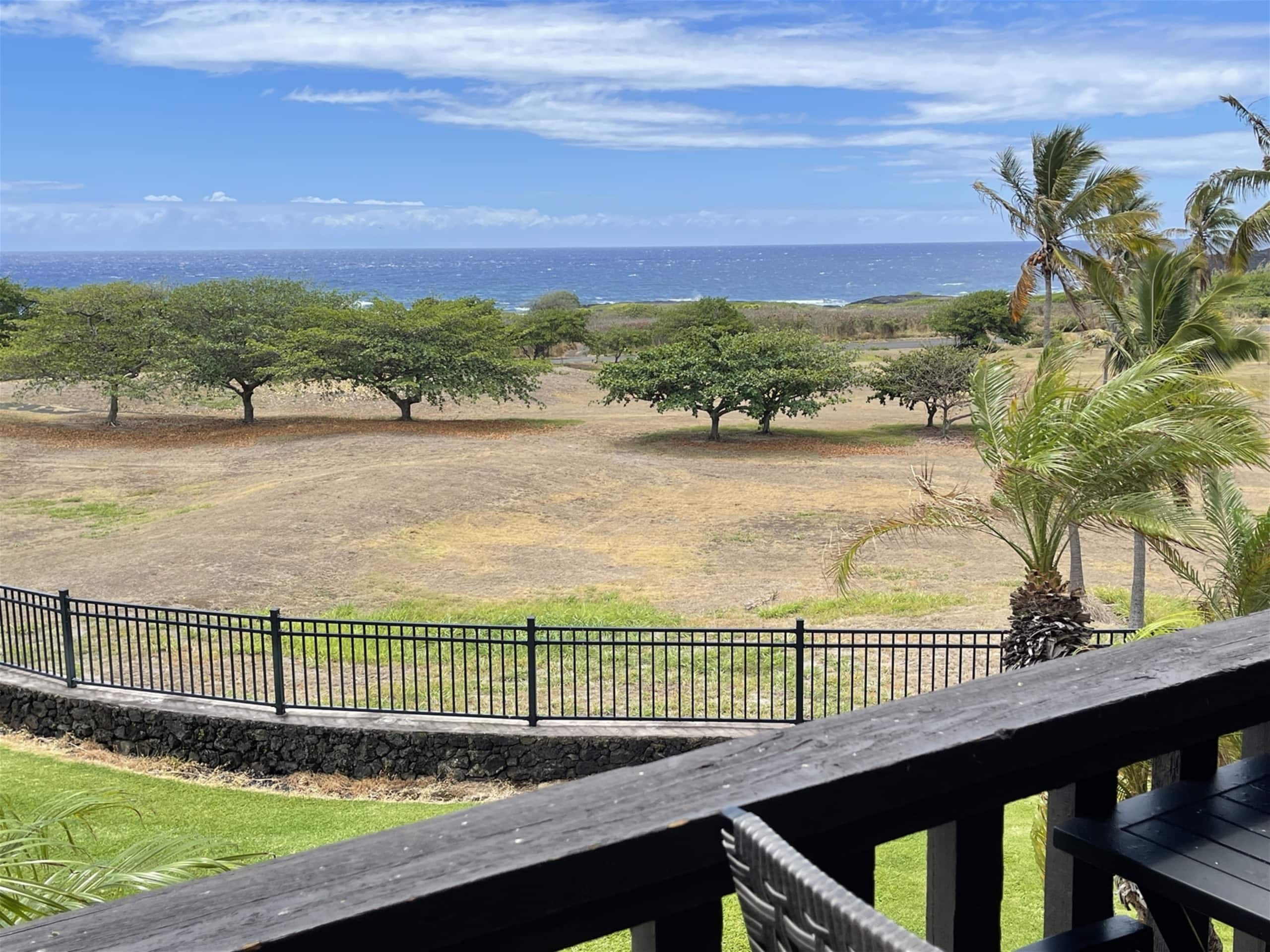 16 2 bed/2 bath Two Story Condo with Stunning Oce - Photo 28