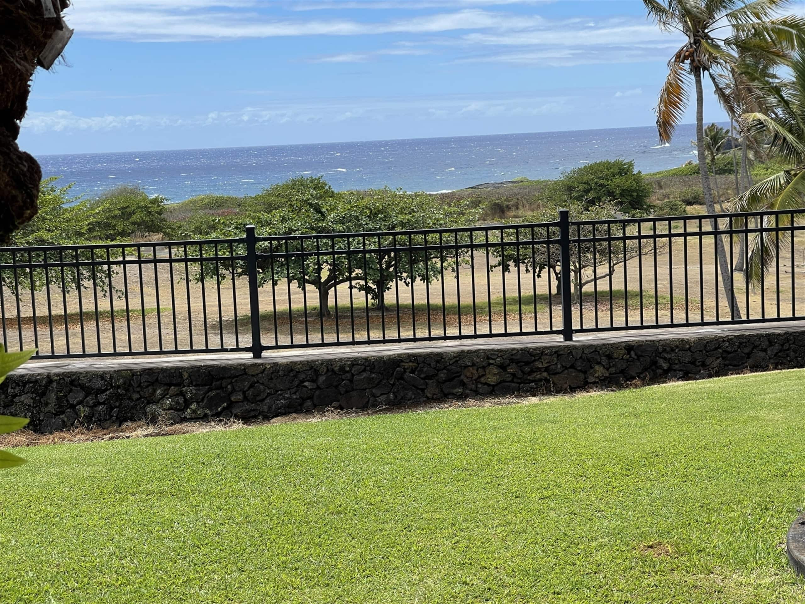 16 2 bed/2 bath Two Story Condo with Stunning Oce - Photo 27