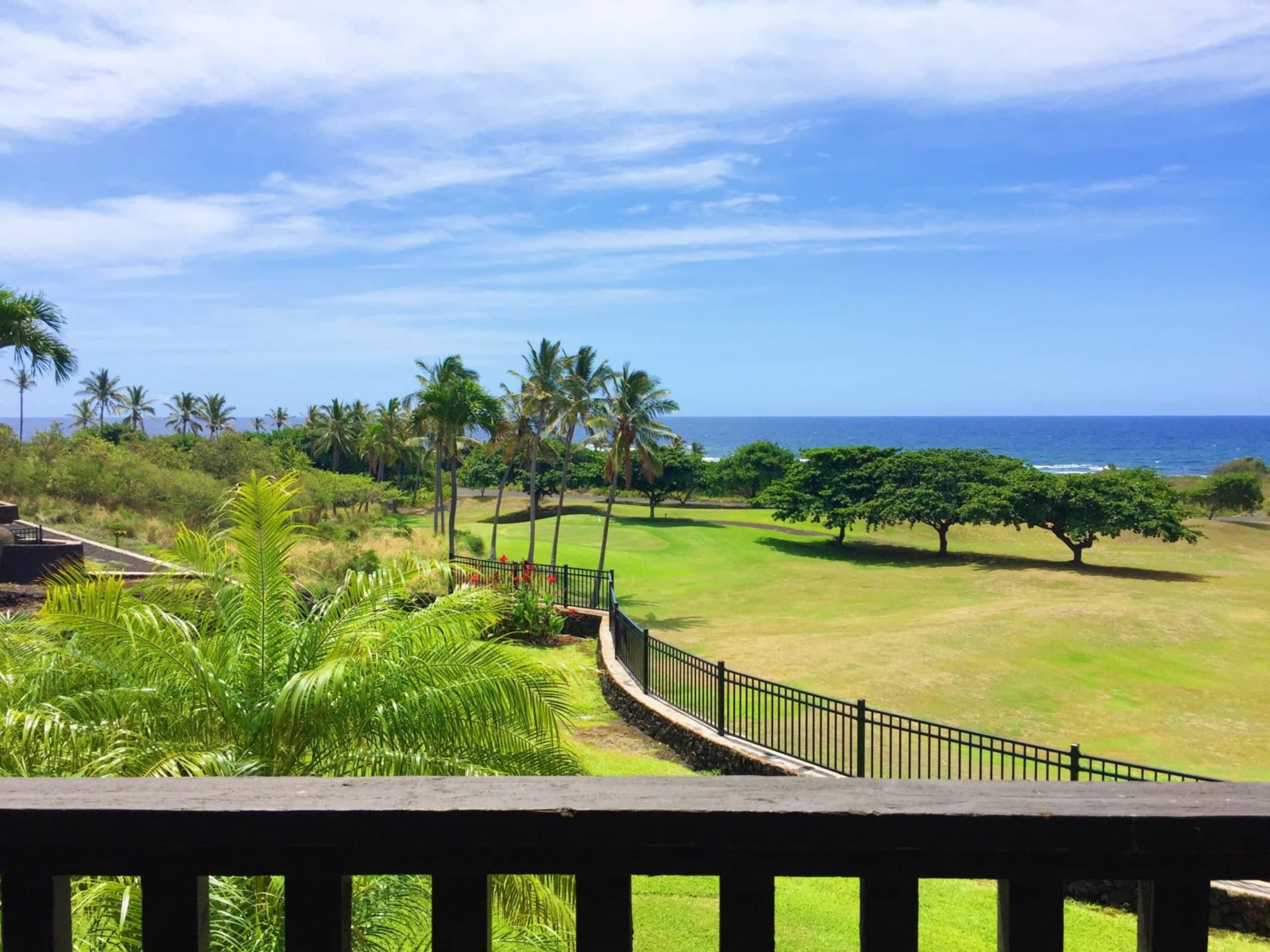 16 2 bed/2 bath Two Story Condo with Stunning Oce - Photo 31