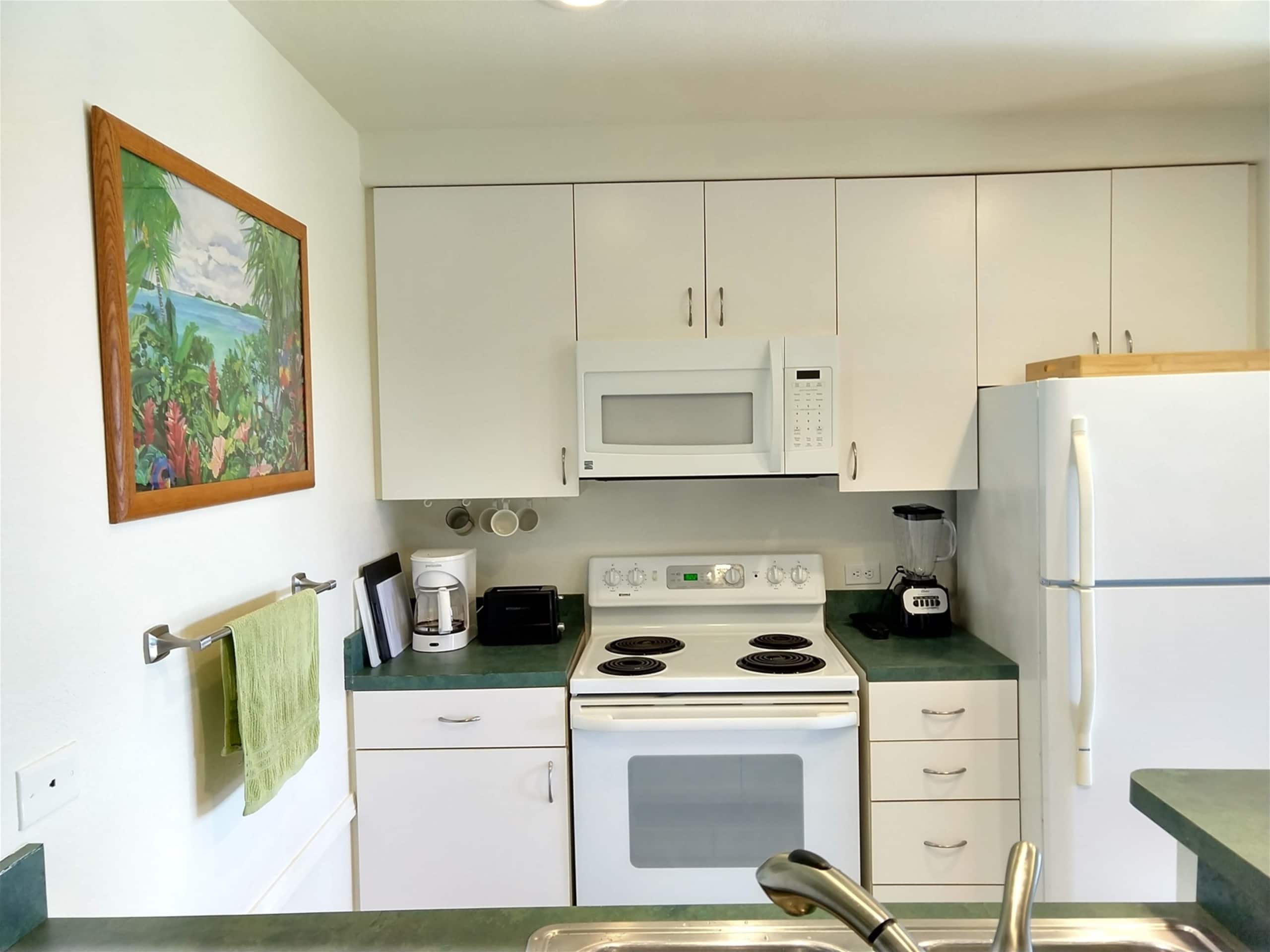 Condo in Pahala · ★4.88 · 1 bedroom · 1 shared bath - Image 4