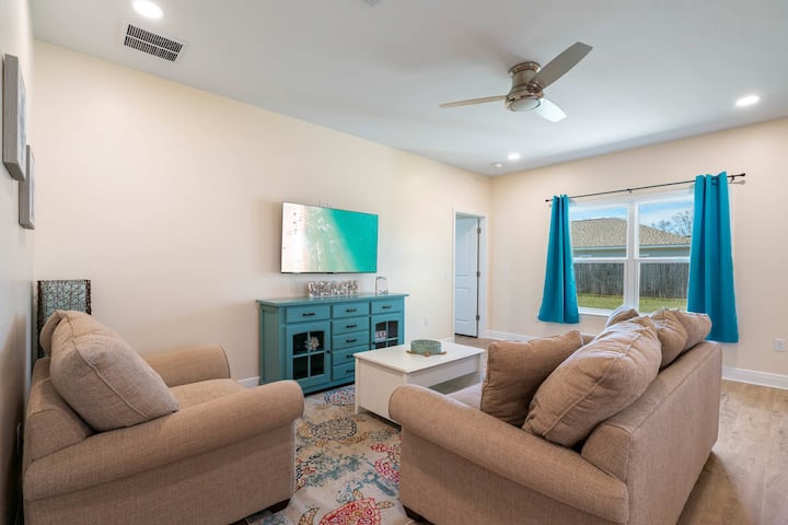 Navarre Wanna Leave - 3 Bedroom - Navarre, FL