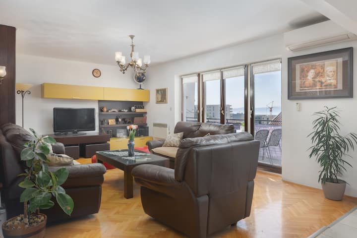 Vintage Apartment Spartium With Free Parking - Makarska