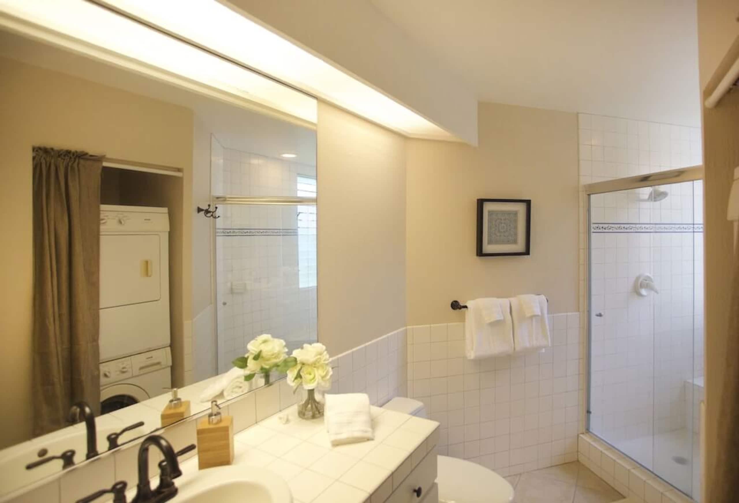 Townhouse in Princeville · ★4.91 · 2 bedrooms · 2 beds · 2 baths - Image 17