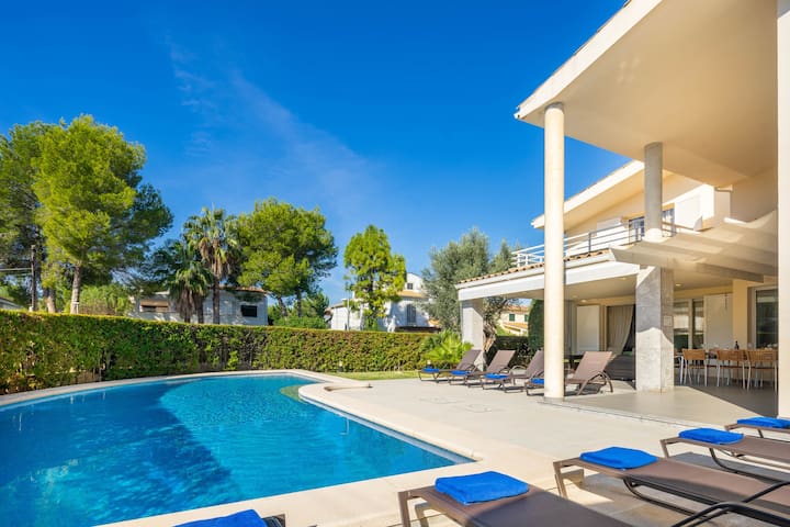 Sun Villas Mallorca managed Airbnb listing 1