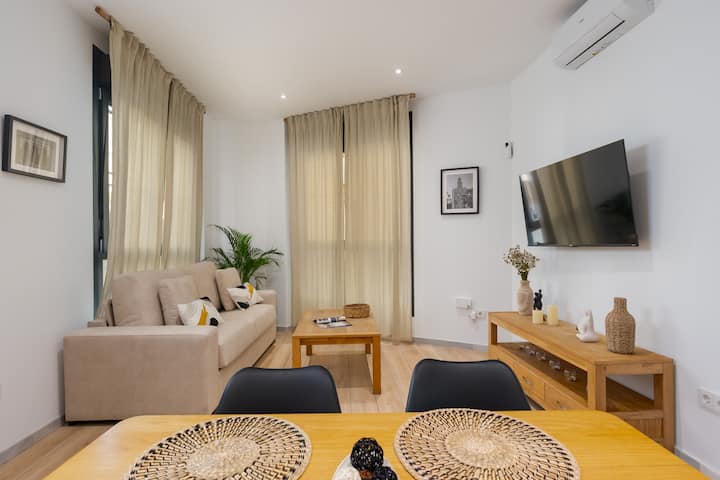 New 1br/1ba Next To Gitanos Church - Private Entry - Sevilla, España