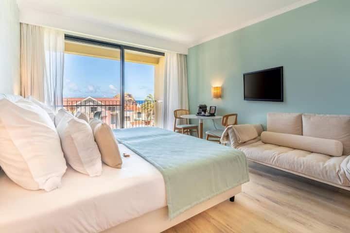Studio W/ Balcony + Jacuzzi For Quiet Getaway - Porto Moniz