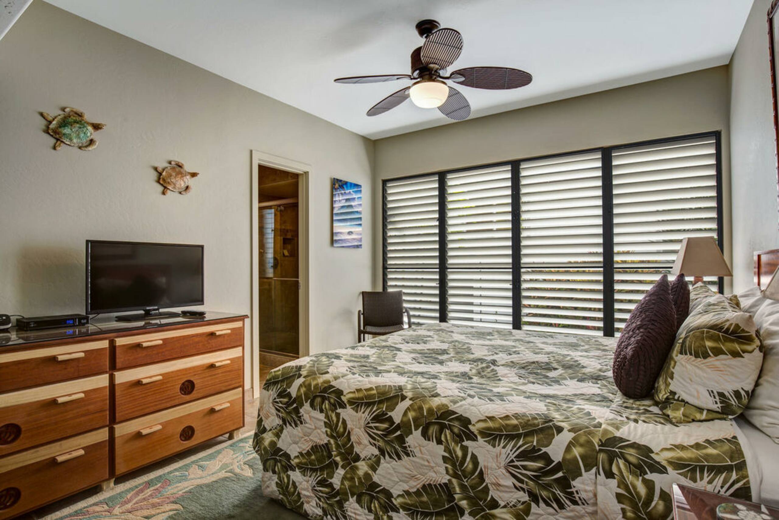 Condo in Kailua-Kona · ★4.67 · 2 bedrooms · 2 beds · 2 baths - Image 7
