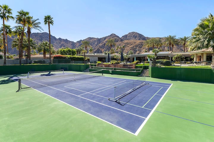 Desert Luxury Estates managed Airbnb listing 1