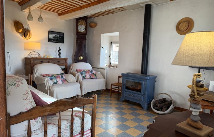 Le Clos Lau-tave Grande Maison Provençale De 110 M - Le Jardin de l'Abbaye de Valsaintes