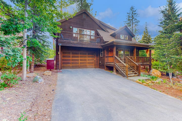 Quiet 3br Mountainview | Fireplace | Balcony - Truckee, CA