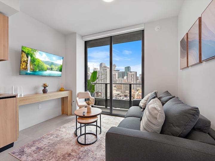 501 First #2503| Miami Prime Skyline Apartment - Miami, FL