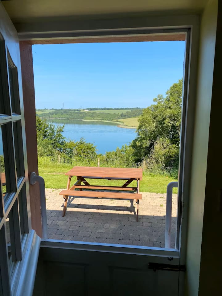 Riverside Cottage In The Heart Of Pembrokeshire - Pembrokeshire