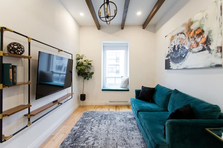 Upper Saint-laurent | 3br - 2 Bath | Private Patio - Montreal