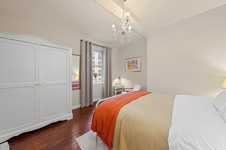 Dewar 3 Bedroom Apartment - Edinburgh - Apartments for Rent in ...