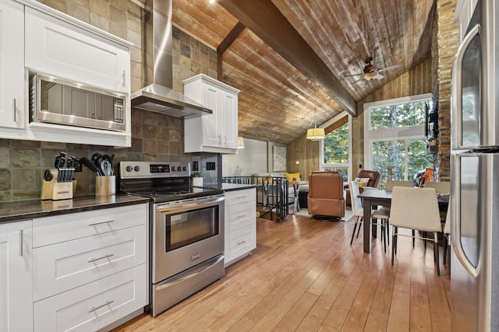 Ptarmigan Village | Lake And Hot Tub Access - Whitefish, MT