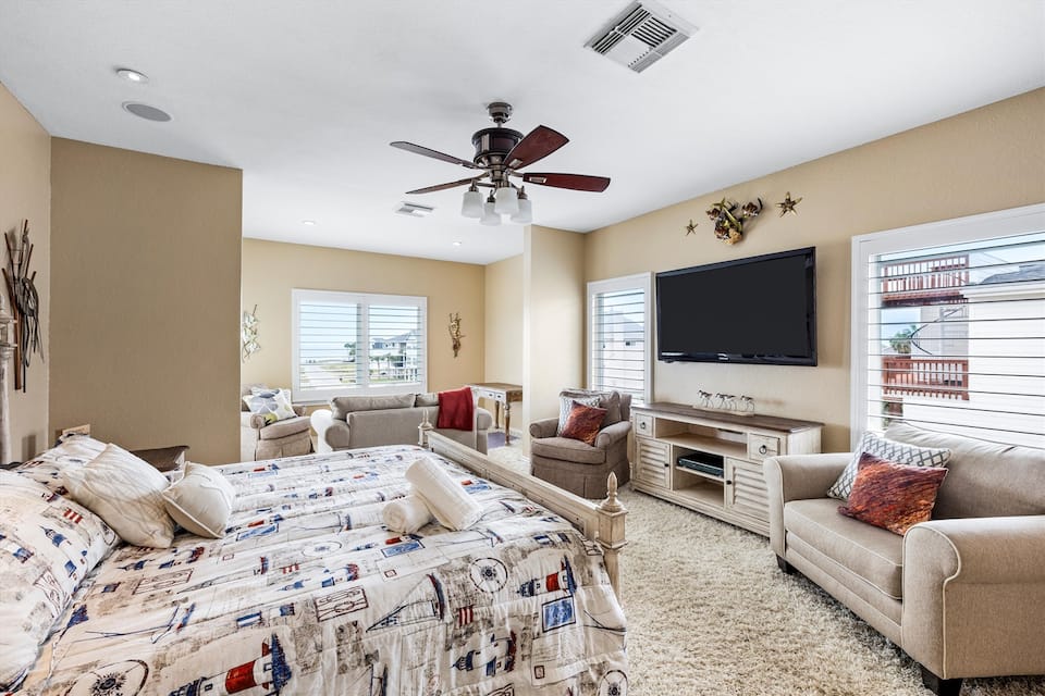 3rd Floor Master Suite